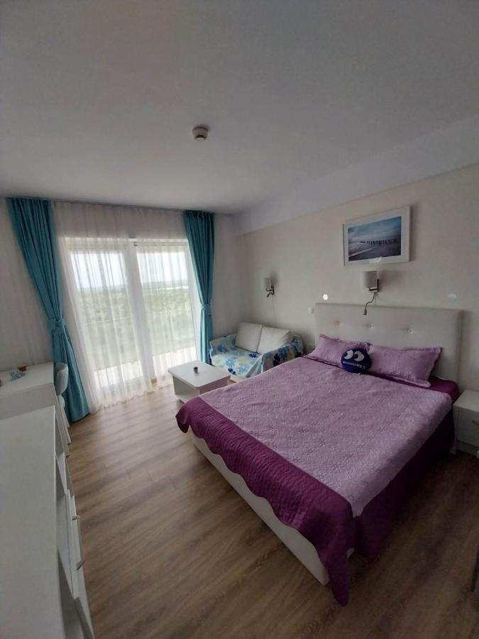 Blaxy Resort Stefi Cu Acces La Piscine Gratuit Douăzeci şi Trei August Exteriör bild