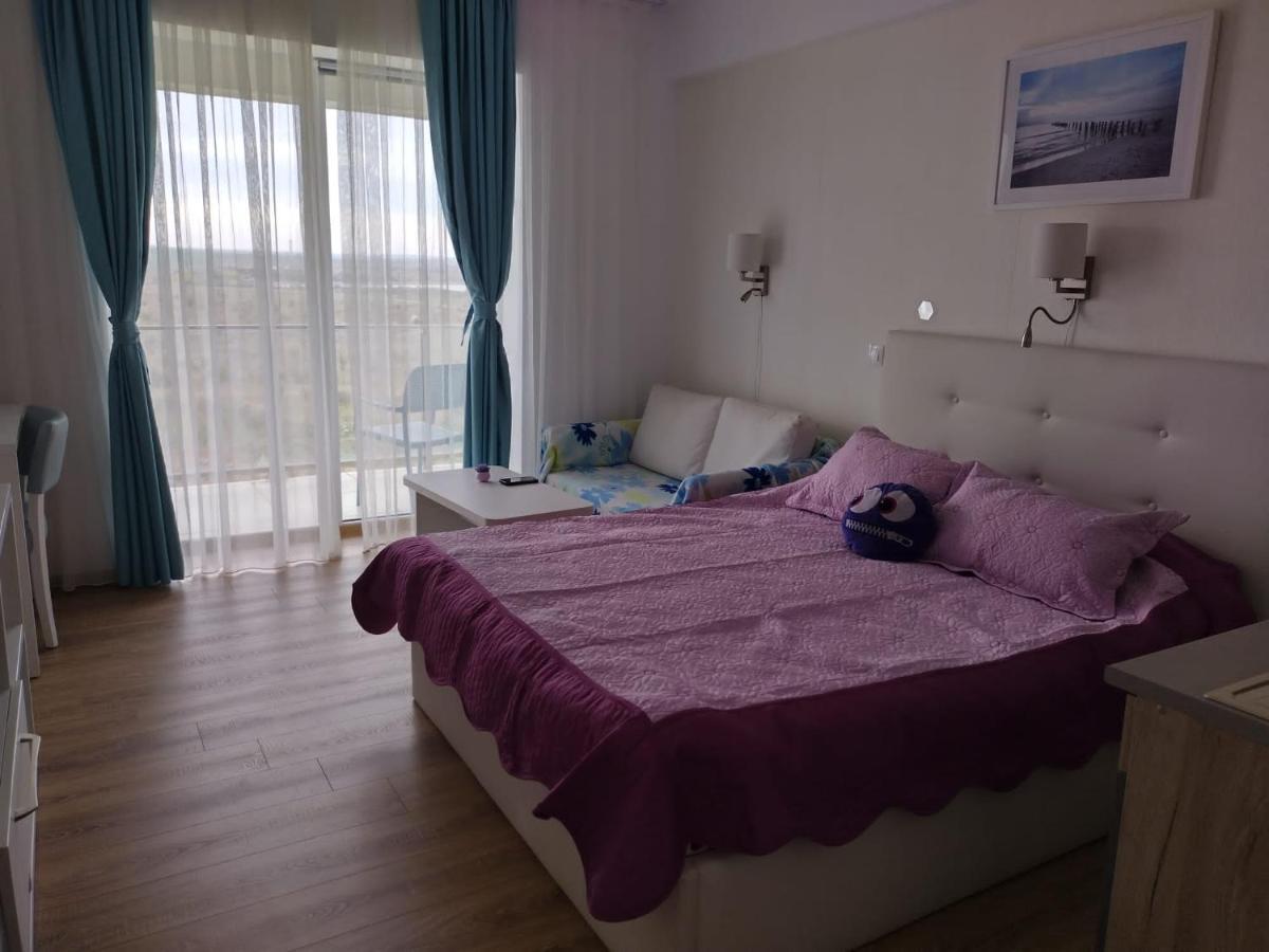 Blaxy Resort Stefi Cu Acces La Piscine Gratuit Douăzeci şi Trei August Exteriör bild
