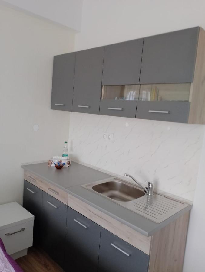 Blaxy Resort Stefi Cu Acces La Piscine Gratuit Douăzeci şi Trei August Exteriör bild