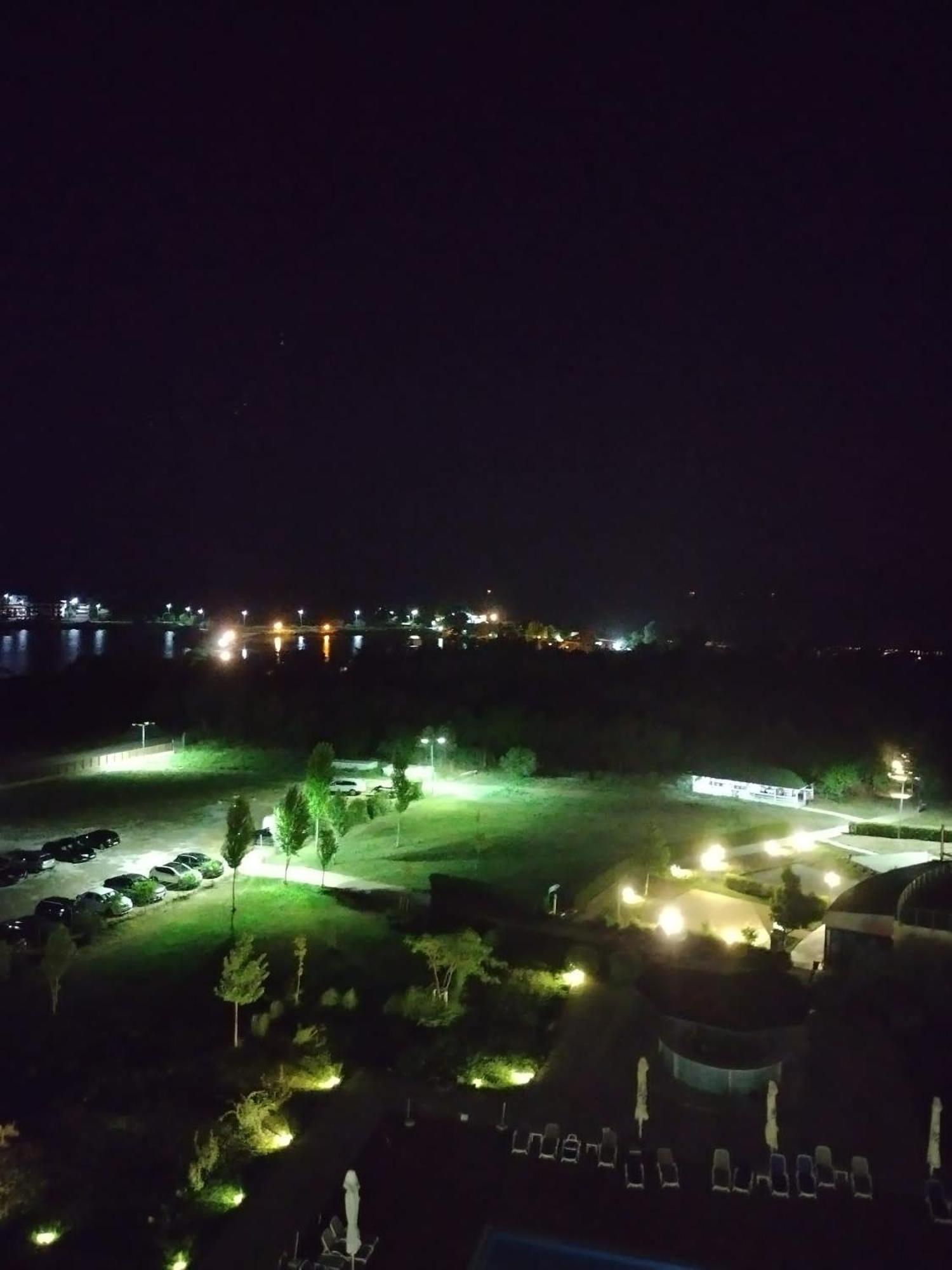 Blaxy Resort Stefi Cu Acces La Piscine Gratuit Douăzeci şi Trei August Exteriör bild